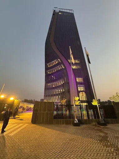 Meezan Tower G-8 Islamabad